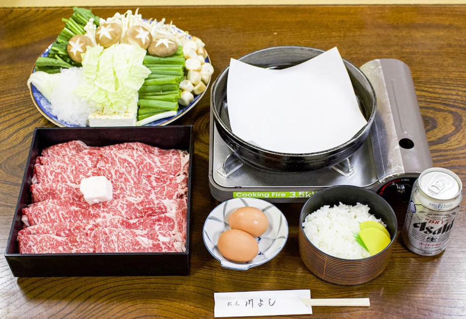 〈京料理 松尾川よし〉牛すき焼き 3,300円